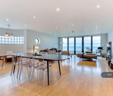 4 bedroom penthouse to rent - Photo 6