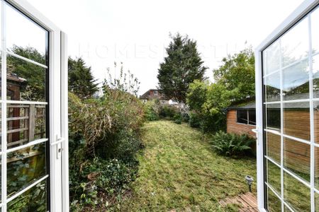 1 Bedroom Flat - Photo 2