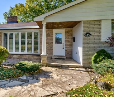 For Lease - 180 Tracina Drive, Oakville, Ontario - Photo 3