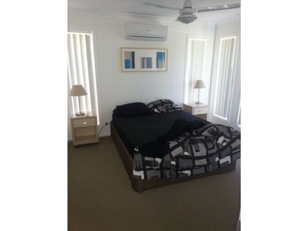 Comfortable Furnished Home on Cello - Photo 4