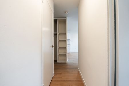 730 St Clarens Avenue - Photo 3