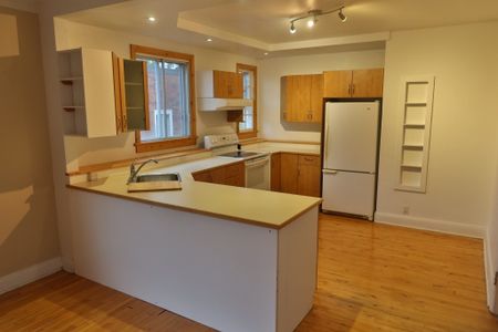 6 1/2 lumineux, métro Snowdon - Photo 2