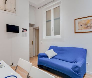 Beautiful room with balcony in Plaza Mayor - Photo 2