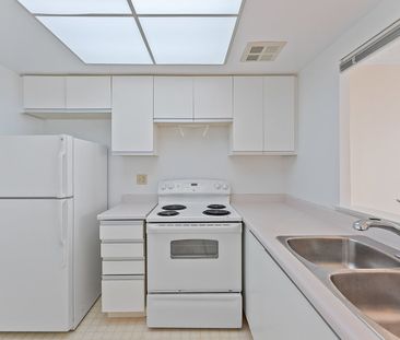 For Lease - 5 Greystone Walk Drive Unit# 815, Toronto, Ontario - Photo 4