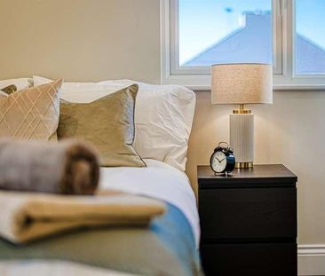 Thundersley Park Road, Benfleet, SS7 - Photo 3