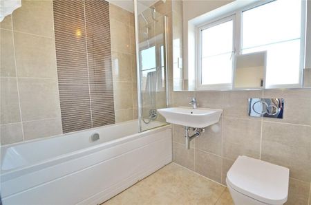 6 bedroom terraced house to rent - Photo 3