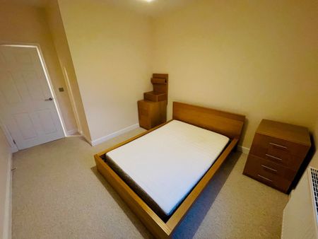 Hartshaw, Moorgate Road, S60 2AD - Photo 5