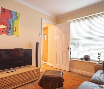 4 bedroom detached house to rent - Photo 3