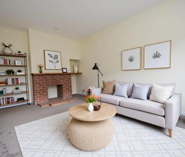 3 bedroom detached house to rent - Photo 3
