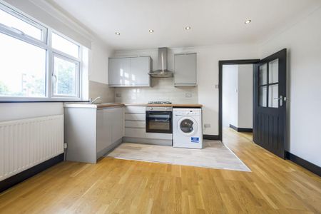 2 bedroom apartment to rent - Photo 3
