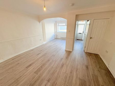 2 bedroom terraced house to rent - Photo 3