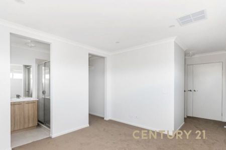 Family Comfort in a Peaceful Court Location - Photo 2