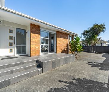 4-Bedroom Home in Waterloo - Photo 5