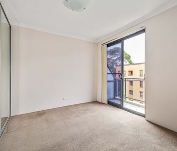 95/49 Henderson Road, Alexandria NSW 2015 - Apartment For Rent | Do... - Photo 4