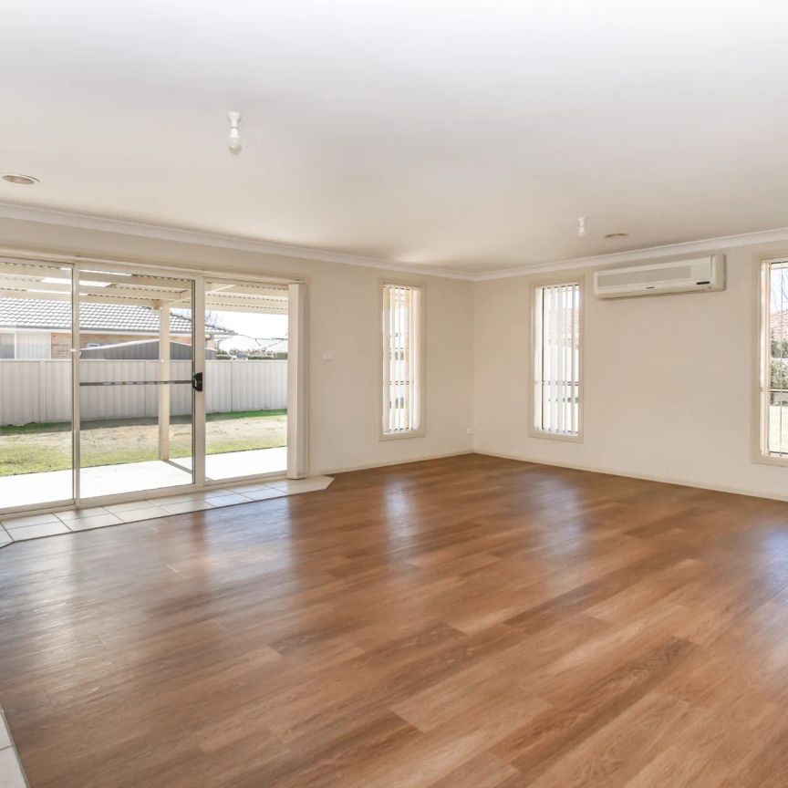 Spacious Family Home in Quiet West Orange - Photo 1