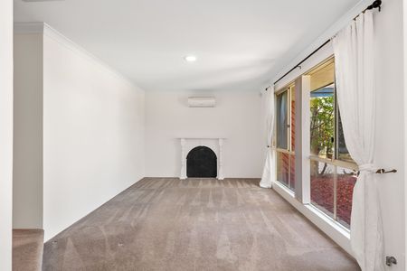 185 Barridale Drive, Kingsley WA 6026 - House For Rent - $850 | Domain - Photo 3