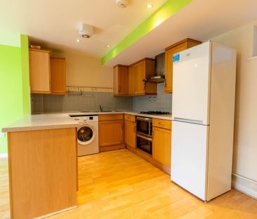 2 bedroom apartment to rent - Photo 4