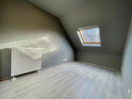 Prachtig gerenoveerd duplex-appartement nabij het station van Aalst - Photo 4