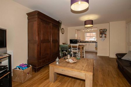 2 bedroom apartment to rent - Photo 2