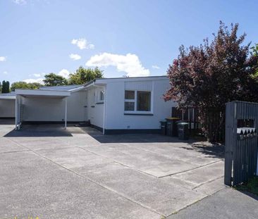 Very handy location - Photo 5