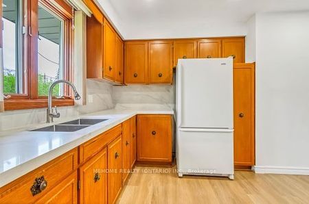 For Lease - 115 Harris Court, Oshawa, Ontario - Photo 4