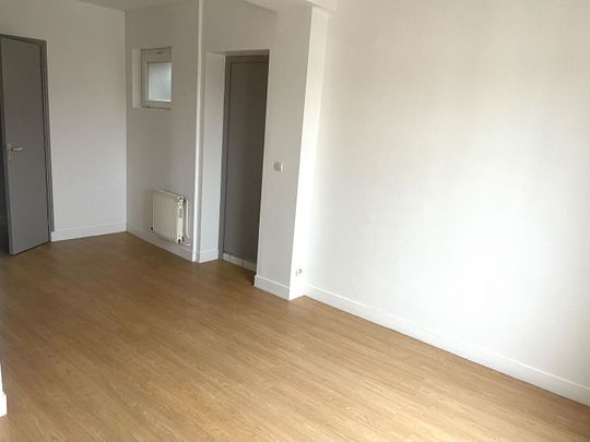 Location Appartement 4 pièces 106m² ROUEN 76000 - Photo 1