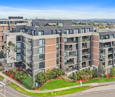 Modern Living in the Heart of Doncaster East - Photo 2