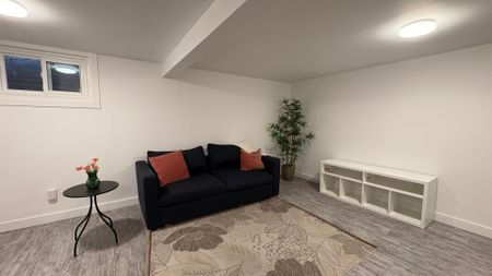 For Lease - 1440 Sixth Line Unit# 3, Basement, Oakville, Ontario - Photo 2