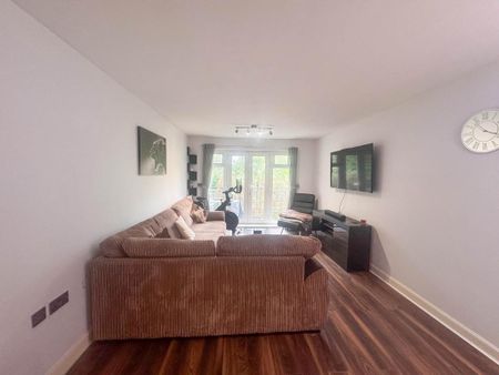 2 bedroom flat to rent - Photo 3