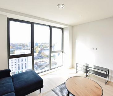 2 bedroom flat to rent - Photo 2