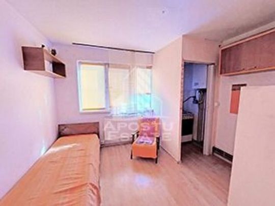 Garsoniera ,centrala proprie , Padurea Verde - Fotografie 1