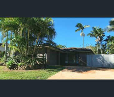 30 Branston Court, Nerang, Qld 4211 - Photo 4