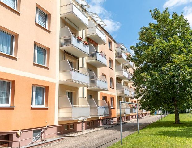 3-R-Wohnung mit Balkon in ruhiger Lage in Lucka (Thüringen) / W0168 - Photo 1