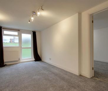 1 bedroom maisonette to rent - Photo 2
