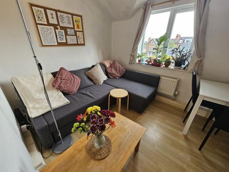 2 bedroom flat to rent - Photo 2