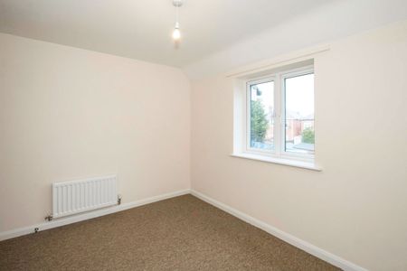 2 bedroom house to rent Warnford Place, Bournemouth, BH6 - Photo 5