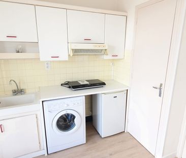 Location Appartement 1 pièce 30m² - Photo 3