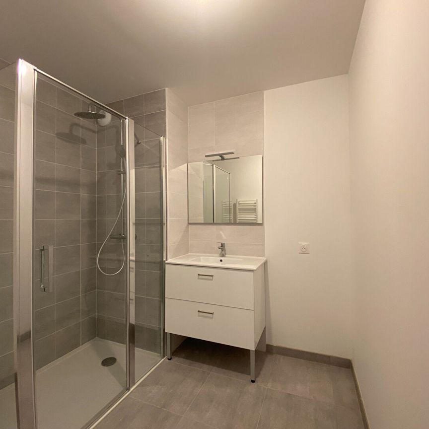 Location Appartement 3 pièces 70m² RENNES 35000 - Photo 1