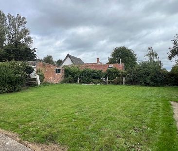Church Road, South Lopham, DISS - Photo 1