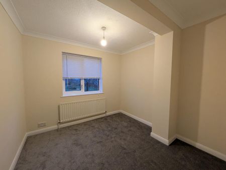 4 bedroom terraced house to rent - Photo 4
