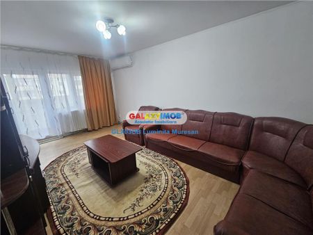 Inchiriere apartament 4 camere decomandat Targoviste Micro 3 - Fotografie 3