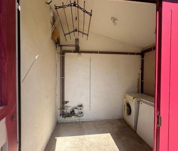 2 bedroom barn conversion to rent - Photo 3