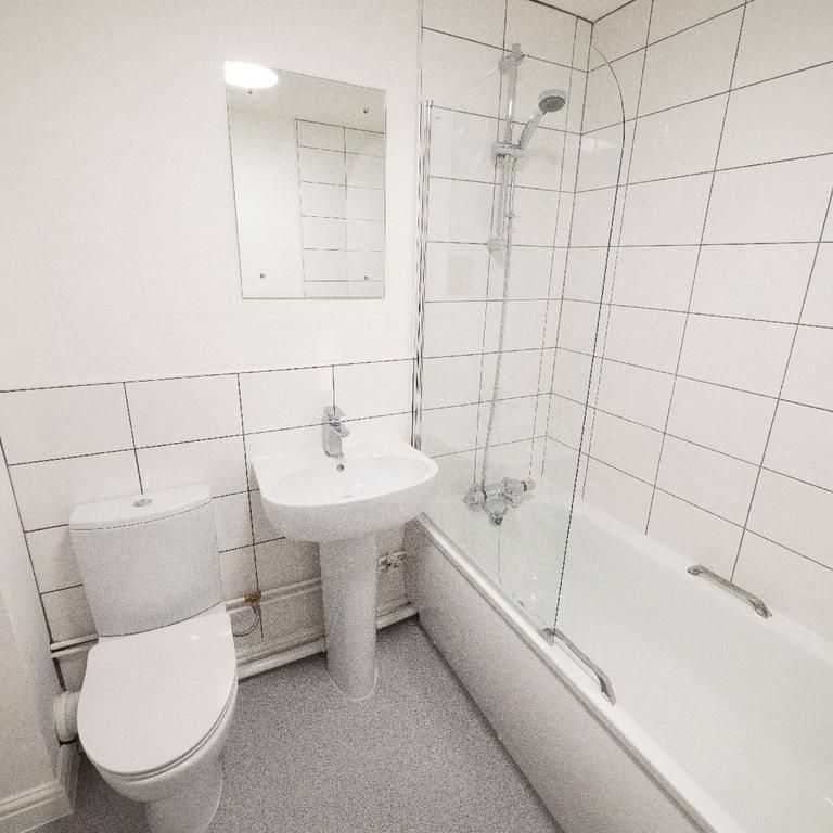 10 bedroom house to rent - Photo 1