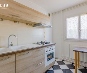 T4 3chambres au pied du métro Gratte Ciel, - Photo 2