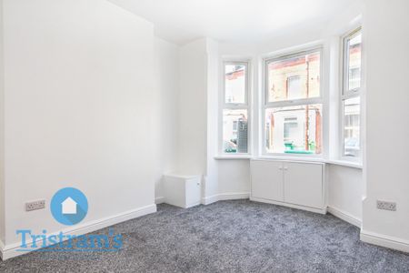 4 bed Mid Terraced House for Rent - Photo 3