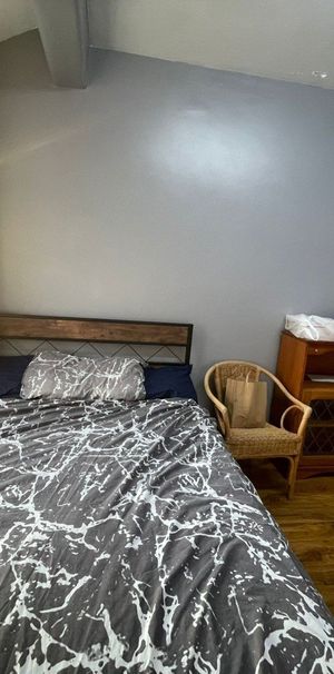 Double room in shared house close to goodmayes station- - Photo 1