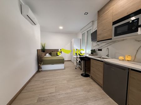 Alquiler Estudio en Urbanización - El Bosque, Villaviciosa De Odón - Photo 3
