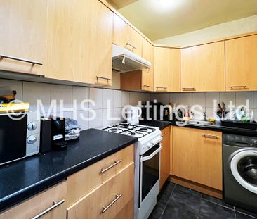 4 Bedroom Mid Terraced House for rent in Wrangthorn Place - Photo 5