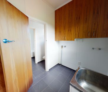 Marton - 4 Bedrooms - Photo 2