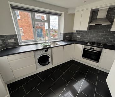 Avon Road, Upminster, RM14 - Photo 6